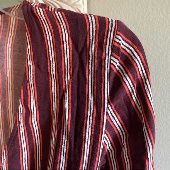 Wilfred Free Aritzia Women’s Shannon Wrap Top size Medium - Picture 5 of 5